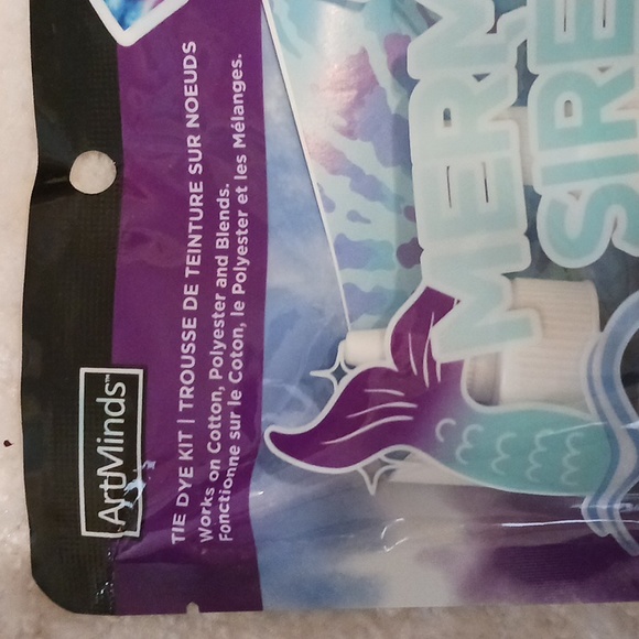 ArtMinds Tie Dye Kit. 15 pcs. NWOT. Still in package. Never used. - Picture 2 of 6